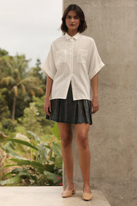 Jay - White Shirt