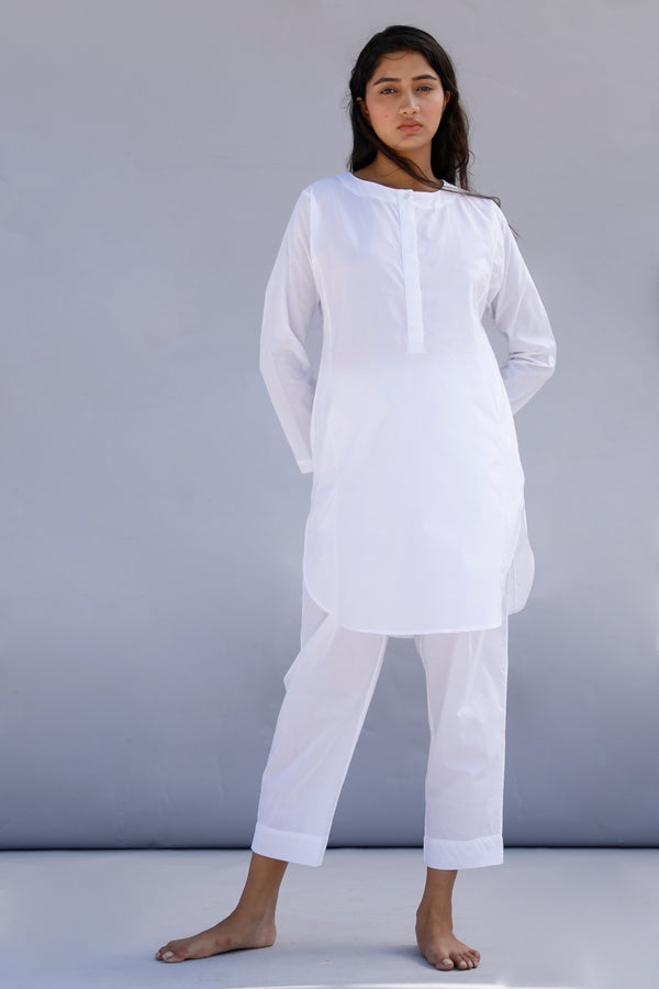 Johri Sustainable Organic Cotton Full Sleeve White Night Dresses For Women Online 